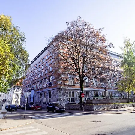 Central Oasis-With Parking Ljubljana Exterior photo
